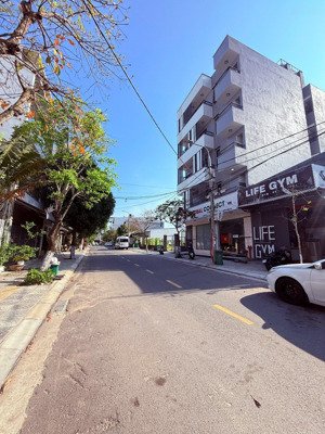 đất mặt tiền khuê mỹ đông 1 - 115m2 ngang 5m ngay biển mỹ khê - xây dựng cao tầng