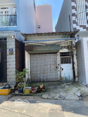 chính chủ bán nhà mt nghiêm toản p hoà thạnh q tân phú 6.5 tỷ 52m2 nhà c4 kế luỹ bán bích