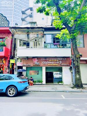 Cho Thuê Nhà Mặt Tiền: 35 Đông Du - Quận 1 - 6.8x16m