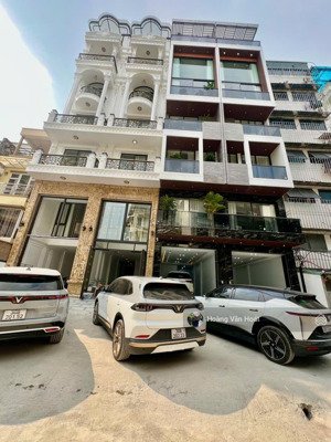 bán nhà ngọc thụy - bồ đề - long biên. gần hồ, công viên, trường học. lh 