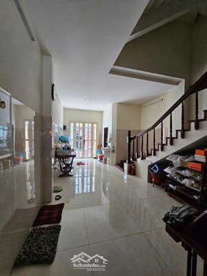 bán nhà 2 mt trước sau đường bà hạt quận 10 dt:4.2x21m 1 trệt,4 lầu sân thượng giá chỉ 24.5 tỷ