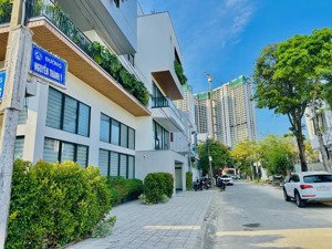 mặt tiền sát sông hàn: 272.8m. view sông, ngắm pháo hoa quốc tế. ngay toà 69 tầng.