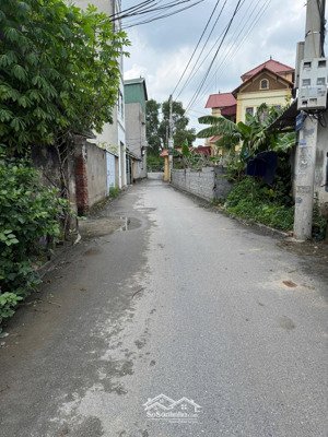 đất bán 75 triệu, 93m2 tại đường kiêu kỵ, xã kiêu kỵ, đường ô tô 7 chỗ thông, cách đường gom 5b 30m