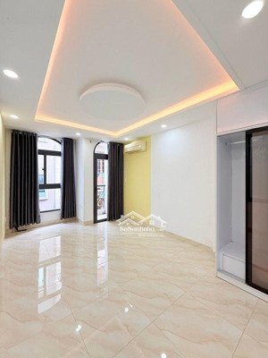 bán nr huỳnh văn bánh thông lê văn sỹ 1 trục, 41m2, nhà mới nội thất đầy đủ.