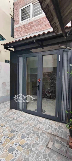 siêu hiếm gò vấp- ngay cv làng hoa-trệt 2 lầu mới tinh- 2 phòng ngủ to- xe hơi đỗ cửa- chỉ 3.68 tỷ.