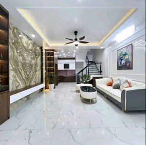 diện tích rộng - ở thích - bán nhà minh khai 45m - 5 tầng - giá 8.3 tỷ