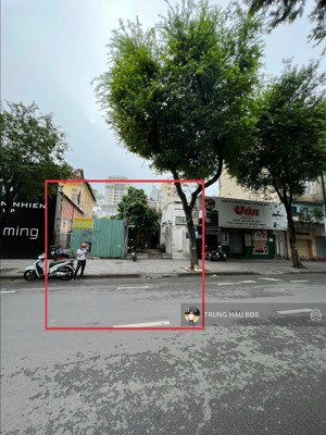 vị trí vàng - mt lý tự trọng bến nghé q.1 - dt 10 x 33m - nở hậu 16m - ctxd 12 tầng - giá 200 tỷ