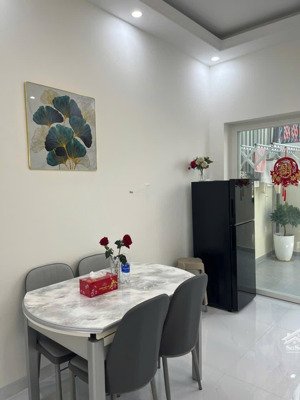 cho thuê nhà phố vườn thiên đàng 2 - ecolakes mỹ phước .