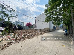 hàng hiếm tại hẻm 520, quốc lộ 13, 4,85 tỷ, 57m2. tặng gpxd