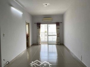 cho thuê lotus garden - 3pn. giá thuê 9tr5/tháng, nhà trống ở liền.