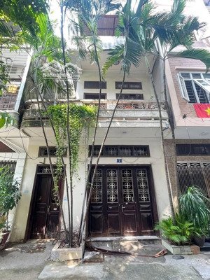 bán đất ngõ 1194 đường láng, 66m2, mặt tiền 5,6m, phân lô, ô tô tránh, tặng nhà cũ 3 tầng