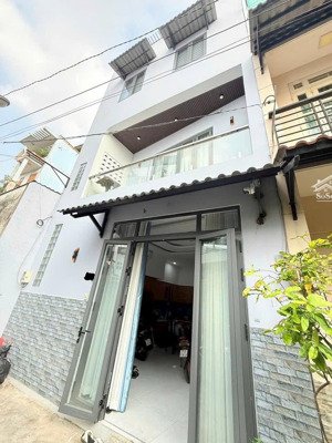 nhà giá tốt đầu năm mới dt 34,6m2 giá 2tỷ950 đường nơ trang long p7 quận bình thạnh tp hồ chí minh