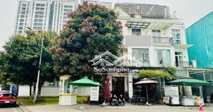 bán gấp bt vinhomes riverside 180m2 hơn 50tỉ lô góc 2 mặt tiền - trục vào kđt - dòng tiền cao