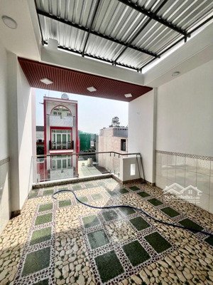 khu dân cư đông vừa ở gia đình vừa kinh doanh nhỏ mở spa, bán hàng online gần aeon mall tân phú