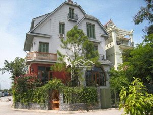 bán gấp bt lô góc văn khê, , sát vành đai 3.5, 100m ra hồ, 440m23t, mt 20m, 73 tỷ - lh 