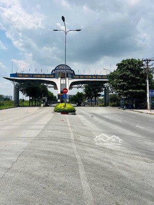 giá mới : 6 tỷ 900 ( tl ) ( 5 x 22 ) đất mt đường số p.bình đông q.8