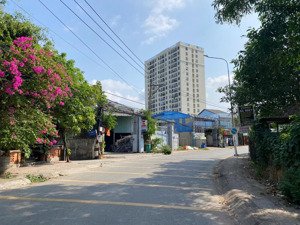 bán 52m2 đất mặt tiền đường oto né nhau, ngay cạnh bờ bao sông sg