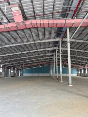 cho thuê kho ccn diên phú vcn, 4913m2 (có thể linh hoạt), đẩy đủ pháp lý pccc, giá đã gồm vat, pql