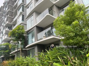 centery 96m2, lầu 8 view hồ bơi giá 8ty3 (kèm ô xe)