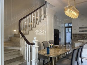 nhà phố lakeview city cần cho thuê dt 8x20m giá chỉ 40tr/th nội thất cao cấp. lj 