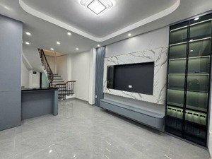 bán nhà bạch mai 35m 5 tầng, ngõ thông thoáng, ở ngay, giá 7,8 tỷ