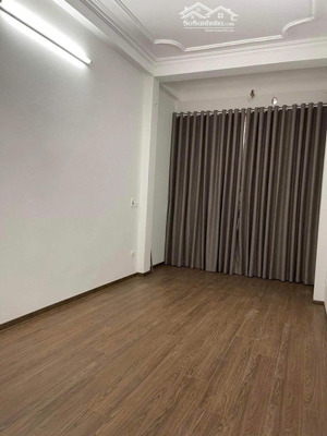 cho thuê nha trung kính,35m2, mt 3.5m, nhà 4 tầng khá đẹp giá 14tr/th làm vp bán onl 