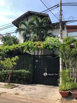 cho thuê biệt thự giá tốt nhất khu tên lửa bình tân, dt:10x20m, 2 tấm, 25tr/tháng