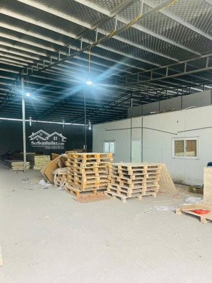 cho thuê kho tại nguyễn xiển, tân triều: dt 500m2 có chia nhỏ, xe cont, 80k/m²