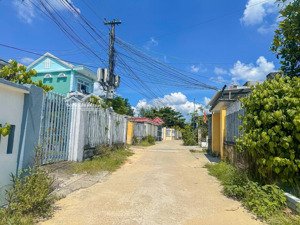 bê tông chính ngọc vinh, điện ngọc-ngay gần ngã 4 điện ngọc-trung tâm phát triển-trục thông