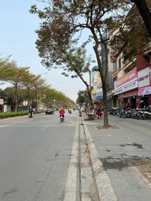 bán nhà mặt phố lạc long, q. tây hồ, dt 145m2, 2 tầng, 65 tỷ