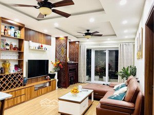 bán căn hộ phú gia redsidence ngay cạnh hapulico 3pn giá chỉ 95tr/m