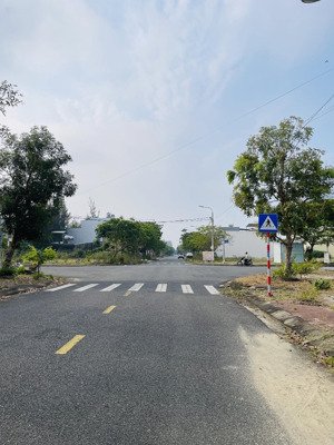 cần bán mặt tiền lê đức thọ-khu đô thị số 3