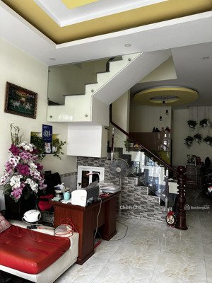 cho thuê nhà 1 trệt 2lầu, 48m2, 3pn+ nội thất giá tốt hẻm xe hơi, p.hiệp bình chánh, thủ đức