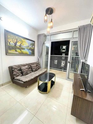 giá đúng: 12 triệu, 70m2, 2pn, 2wc, full. cho thuê chcc luxcity, quận 7