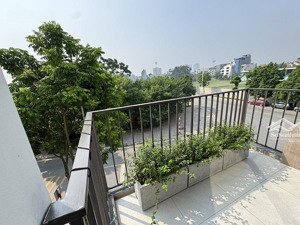 cho thuê biệt thự 4pn, 3wc, 180m2 tại ngọc thụy, 72 triệu