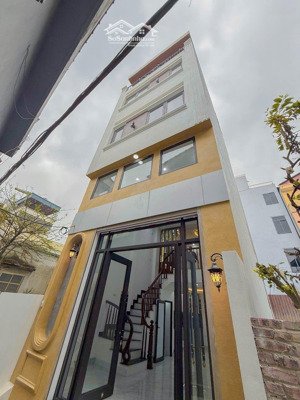 bán nhà việt yên, ngũ hiệp 40m x 5 tầng, ô tô đỗ cửa, mới kính kong