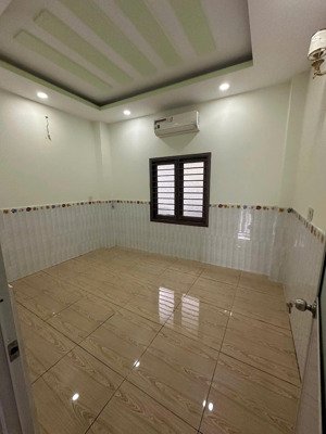 cho thuê nhà hẻm 6m (xh) minh phụng, p.9, q.11 giá 14tr