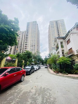 bán biệt thự nhà vườn trường chinh - lô góc đẹp - mặt tiền rộng - view trường học thoáng