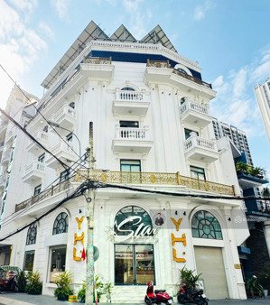 siêu vị trí góc 2 mặt tiền cách mạng tháng 8, quận 10 - dt: 11x15m - hầm 7tầng - hđt: 300trđ - 78tỷ