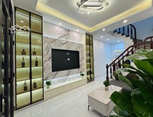 nhà đẹp phan đình giót la khê hà đông - 30m 5 tầng - ngay ga tàu điện la khê - full nội thất