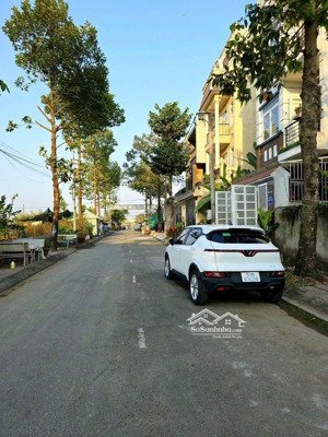 bán đất bưng ông thoàn gần liên phường, quận 9 đất nền 100m giá 5,4 tỷ đường 10m lh 