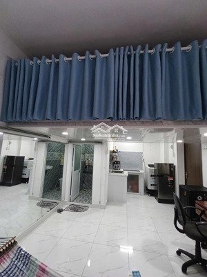 chung cư q1 thang máy, có sổ. 21m2 giá 2.05 tỷ bớt lộc