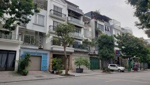 giảm 1 tỷ, bán liền kề văn phú 90m 5 tầng, vị trí trục chính đường rộng 24m, giá 24 tỷ