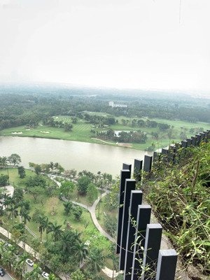 bán căn 2 ngủ toà r1 onsen view sân golf, hồ thiên nga giá 6.3 tỷ bao phí