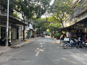 mặt tiền nội bộ ngay phan đình phùng dt 4x18.5, giá 9.2 tỷ tl đường 12m