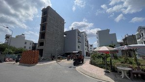 lô góc 71,2m2 - 2 mặt tiền đường số 40, hiệp bình chánh, thủ đức gần chợ hiệp bình chỉ 7,1 tỷ