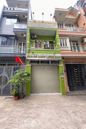 hẻm 7m xe tải tới nhà,khu dân trí cao-kết cấu còn mới 2 tấm- sổ hoàn công đủ- không lộ giới