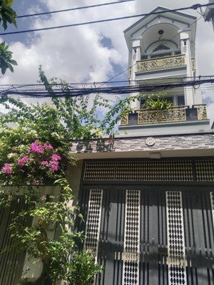 thạnh xuân 24 quận 12 - 4 tầng 67m2 4x17 - hẻm nhựa xe tải thông - nội thất xịn - chỉ 6,2 tỷ