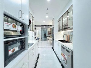 bán cc nguyễn kim, view đẹp, 60m2, 2pn + 1wc, 2,8 tỷ tại quận 10, hcm