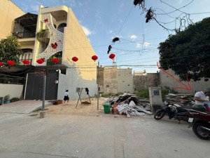 bán gấp đất tại đường thạnh lộc 28, 5,35 tỷ, 100m2, pháp lý đầy đủ